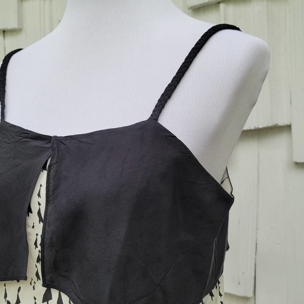 Anthro Girls Of Savoy Haute‎ Silhouettes Silk Top - Picture 3 of 9